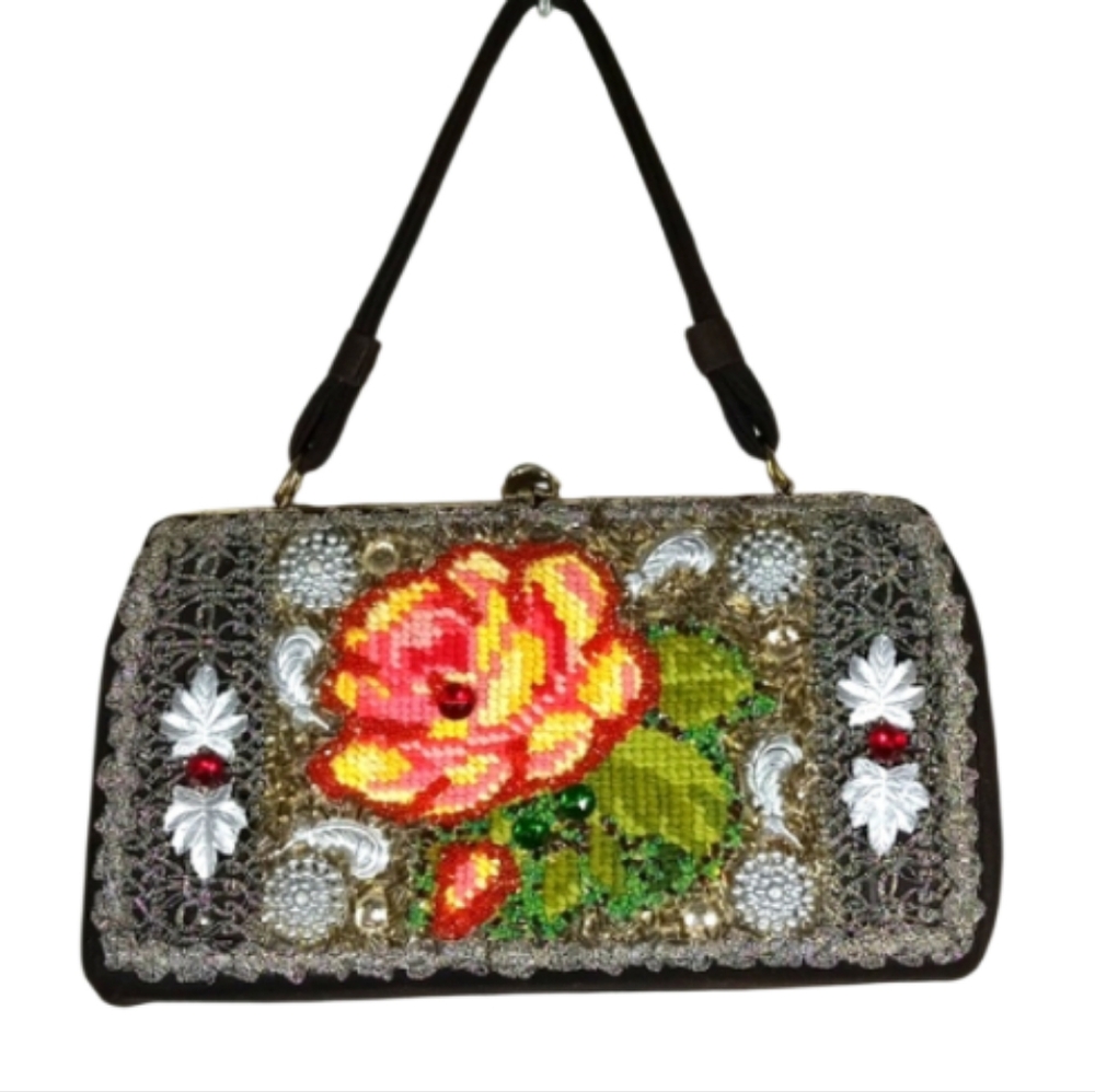 Antique Cute Lady's Handbag Embroidered Floral Beautiful Black and Silver Bag. - Picture 1 of 15